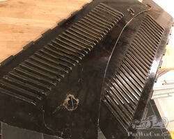 Bonnet sides