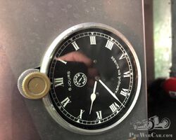 WANTED ; Jaeger clock