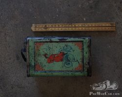 De dion bouton oil tin can