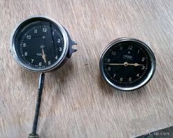 clock jeager good condition diameter 60mm