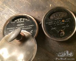 2 amp gauges