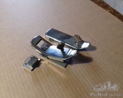 2 new locks with their keys for a rear trunk(80€)