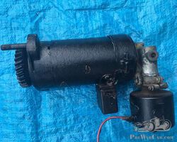 Austin 12/4 generator with distributor. Year circa 1926