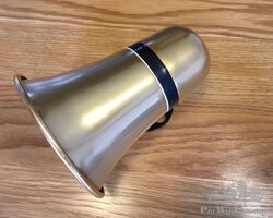 Brass siren