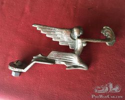 Radiator mascot of a female figure