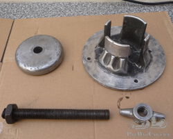 Spare wheel carrier for Alvis