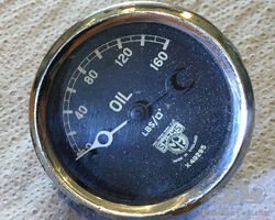 Oil pressure gauge