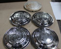 Talbot Lago hub caps