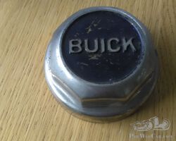 Buick hub cover +/- 1925 NOS in good condition