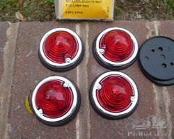 Four excellent tail lights.