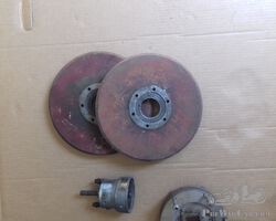 Bugatti Brescia : 2 brake drums with diameter 28 cm