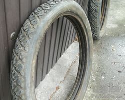 NON SKID Tyres