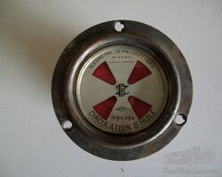 Oil Guage Donnet- Zedel J.E. Malivert. Paris