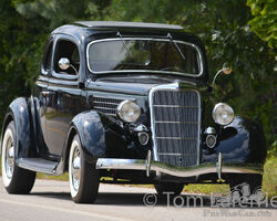 1935 Ford Model 48 Coupe Deluxe