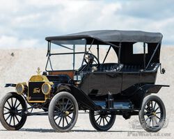 1914 Ford Model T Touring | RM Sotheby's Hershey, 10-11 October