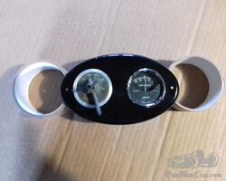 small dashboard with comodo and key (price 200€)