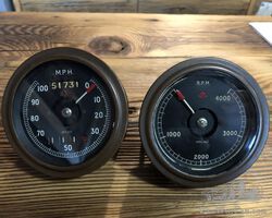 AT speedo and revcounter, matching set, excellent
