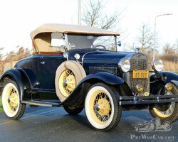 Ford Model A Deluxe Roadster 1930