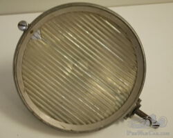 Marchal Nr 42 single headlight with stripped lens