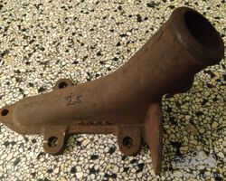 Ersa waterinlet for cylinderhead probably Citoen C4 or Rosalie is original