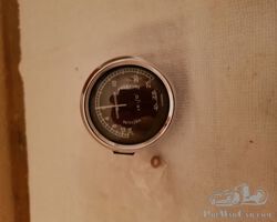 Original Jaeger Vacuum / Pressure Gauge