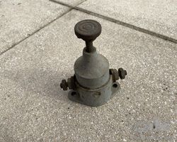 Citroen B2 - starter button