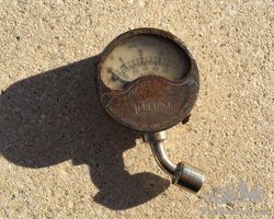 tyre pressure gauge