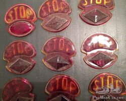 8 x original Renault 'Stop' glass for back light