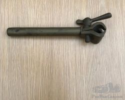 Windscreen mirror bracket