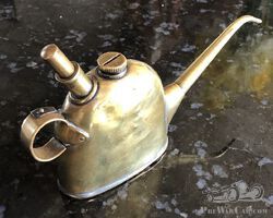Lucas number 40 oil can