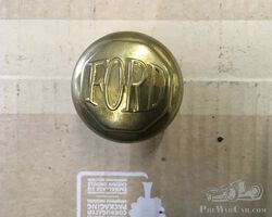 Brass hubcap Model T Ford 1909 - 1910