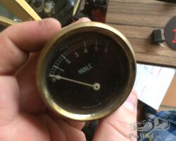 FRENCH OIL PRESSURE GAUGE