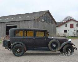 Lincoln Limousine