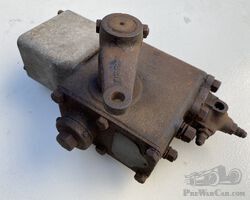 1930s Lockheed Hydraulic Mastercylinder