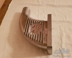 Volumex supercharger outlet manifold