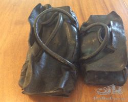 ORIGINAL LEATHER BENTLEY TOOL BAGS QTY 2 . 1 LARGE + 1 SMALL .WITH BENTLEY MOTIF VERY RARE