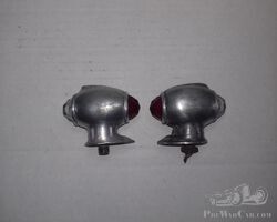 2 wing lights in original condition