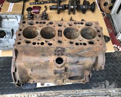 12/4 engine block and parts crank rods , sump etc