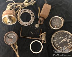 Amilcar Typ "M" - variety of gauges, switches