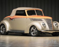 1937 Ford Custom Cabriolet | The Auburn Auction - September 5, 2020 | Worldwide Auctioneers
