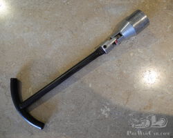 Plug spanner for 18mm spark plugs