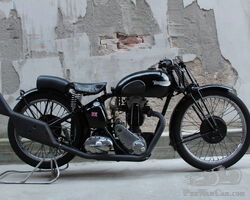 1938 Triumph Racer in Brooklands Trim