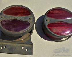 2 Taillight