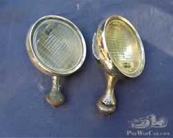 a pair of position lights