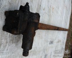 Steeringbox with shaft for 1st and 2nd Series Morris Eight