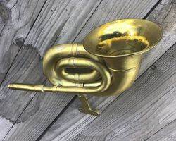 Vertical mounting Brass horn