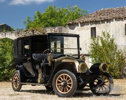 1911 Renault Type CC 14 CV landaulet Gallé | André Lurton auction | Artcurial | 27 Sept 2020