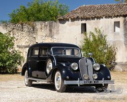 1939 Hotchkiss 686 Limousine Chantilly | André Lurton auction | Artcurial | 27 Sept 2020