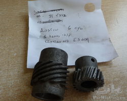 Distributor drive gears