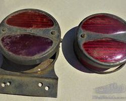 2 Taillight